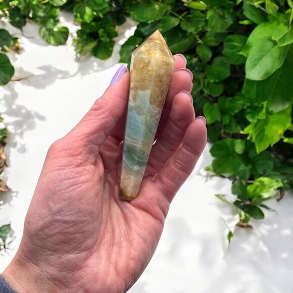 Caribbean Calcite Crystal Meditation Wand (10) - Picture 2 of 11